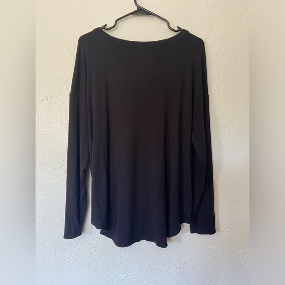 Lou & Grey Black Long Sleeve Pullover Top - comfy - size L - Picture 3 of 3